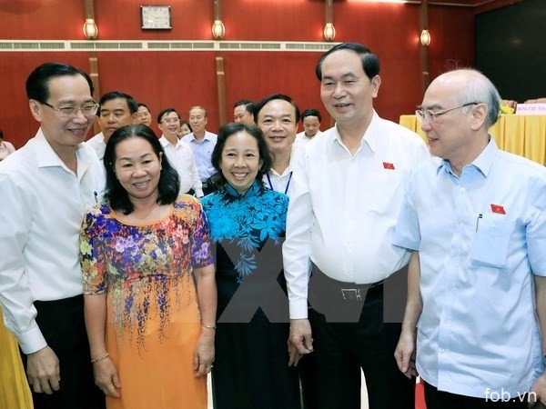 越南国家主席陈大光与胡志明市选民接触