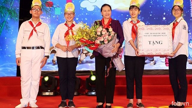 越南各地为儿童们举办充满意义的中秋节活动