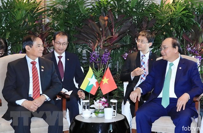 越南阮春福总理同印尼和缅甸两国总统举行双边会晤