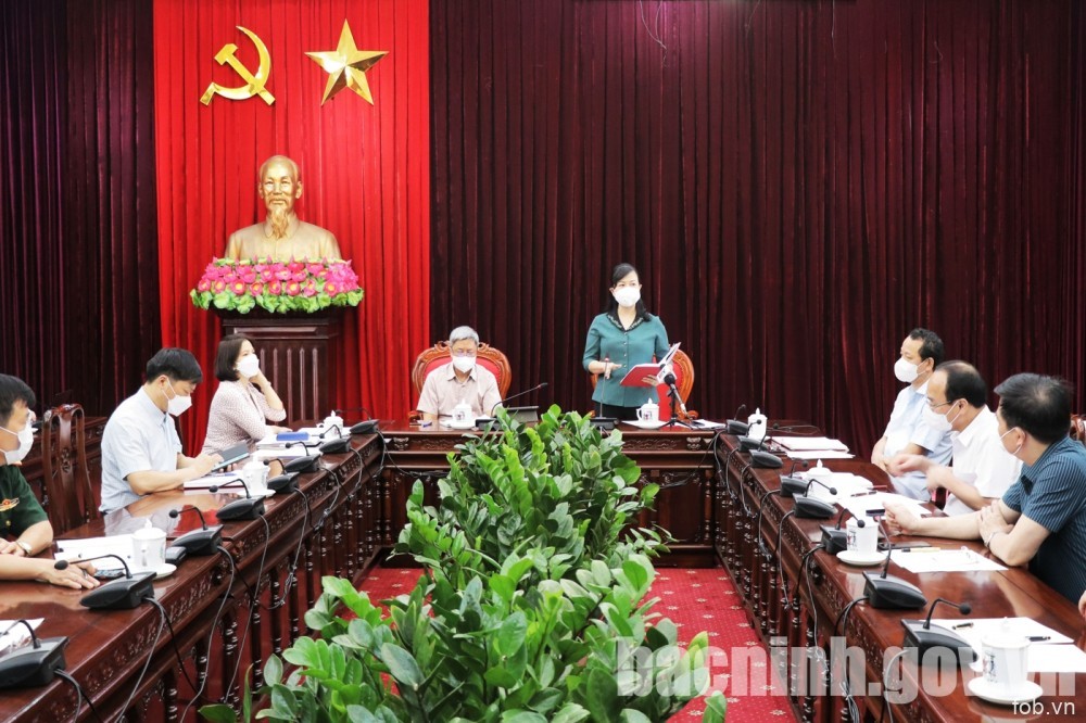北宁省委常委关于在新形势下加强预防和控制Covid-19流行措施的执行情况会议